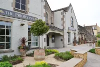 Priory Inn Hotel dekat Highgrove Gardens