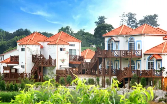 Ongjin Sido Isola Pension