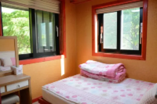 Miryang Raon Pension Hotels near Pyochungsa