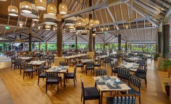 Outrigger Fiji Beach Resort