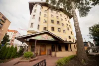 Dinastiya Hotel