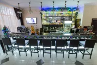 Bryansk Hotel - ที่มีบาร์