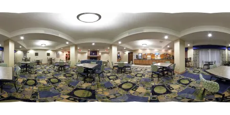 Holiday Inn Express & Suites Chicago South Lansing Отели в г. Ленсинг