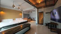 Monkey Art Hotels in Mueang Nakhon Nayok District