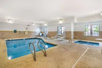 Comfort Suites Gallup East Route 66 and I-40 - Pool