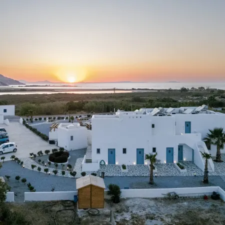 Naxos Finest Hotel & Villas