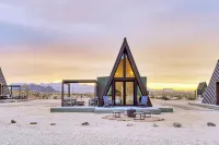 Stardust Big Bend Luxury A-Frame#1 with a Fab View Hotels in Study Butte-Terlingua