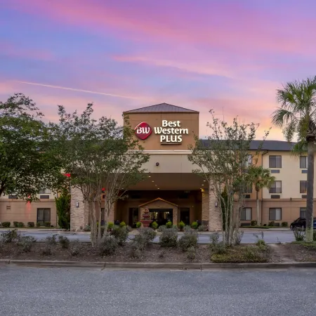 Best Western Plus Daphne Inn  Suites