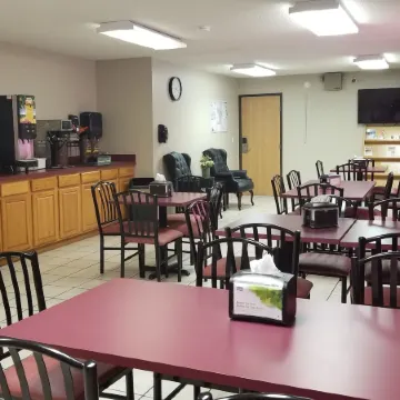 Super 8 by Wyndham St. Cloud