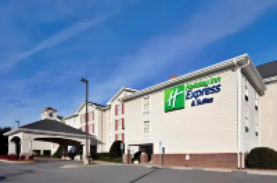 Holiday Inn Express & Suites CONOVER (HICKORY AREA) by IHG