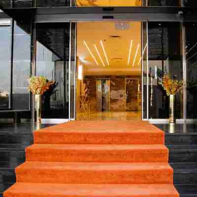 Plaza Athenee Hotel Hotel Exterior