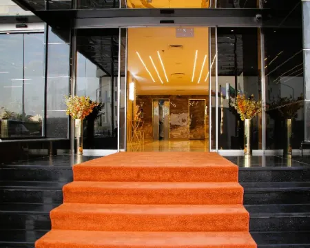 Plaza Athenee Hotel Hotels in Bneid Al Qar