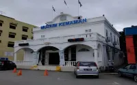 Hotel Seri Geliga Hotels near Kemaman Center Point Complex