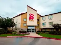 Red Roof PLUS+ Houston - Energy Corridor Hotels near Energy Corridor