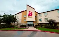 Red Roof PLUS+ Houston - Energy Corridor Hotels near Cullen Park