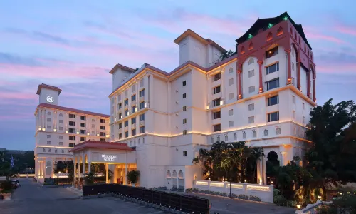 Sheraton Grand Pune Bund Garden Hotel