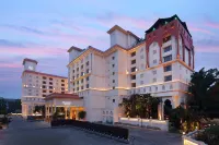Sheraton Grand Pune Bund Garden Hotel - Luxury