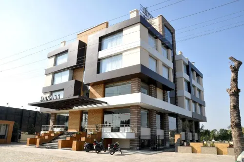 Hotel Srijan Inn - 3 stelle