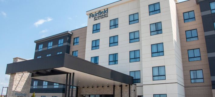 Fairfield Inn & Suites Davenport Quad Cities Hotels in Scott County