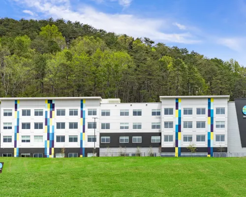 Tru by Hilton Cartersville Hotels in Bartow County