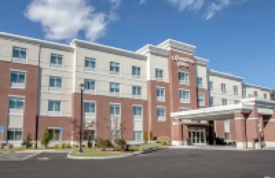 Hampton Inn Amesbury Hotels near Salisbury Beach