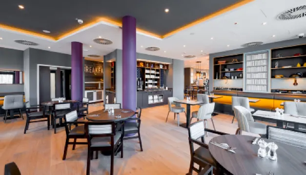 Premier Inn Saarbrucken City Congresshalle Hotel Отели в г. Саарбрюккен