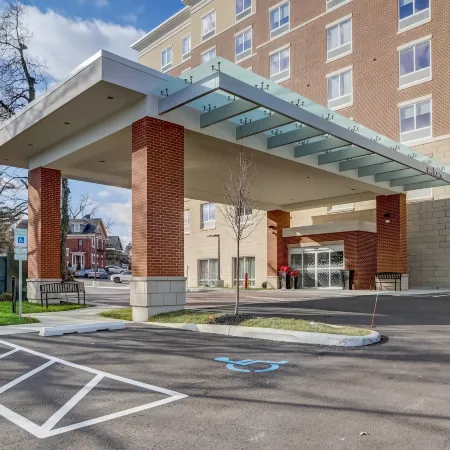 Hampton Inn and Suites by Hilton Cincinnati Midtown Rookwood