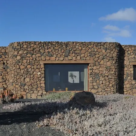 ECO Friendly Volcanic Rock Villa with Private Pool (6.7m x 4.6m) WiFi. Sea View.