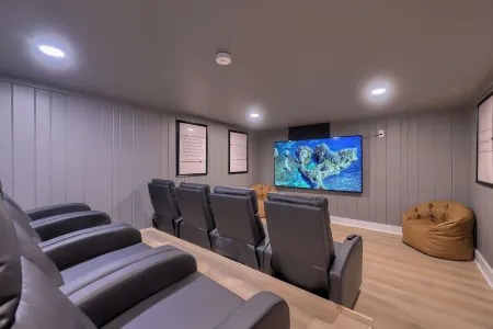 New! Sleeps 16! Across from Sight&Sound! Location!