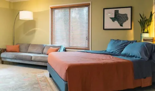 Stylish Studio with Campus View!