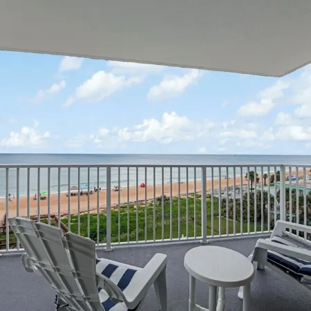 Updated Oceanfront Condo! Come and Relax by the Sea!