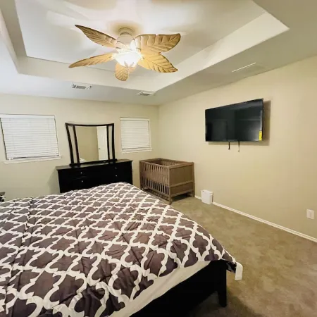 Spacious 3BR in Rosenberg | w/ 30-Day Discounts! 45 mins from FIFA stadium