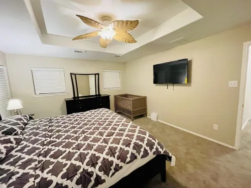 Spacious 3BR in Rosenberg | w/ 30-Day Discounts! 45 mins from FIFA stadium