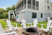 BEAUTIFUL HOME JUST STEPS TO BEACH! Perfect 6 BR Family Home - 3 Master Suites!