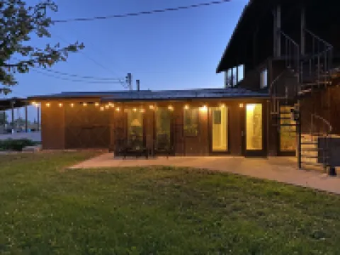 Quiet apartment at the mouth of meadow mountains.  Located right off of i15. Hotels in Millard County