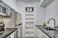 Cozy Condo near UT/Downtown