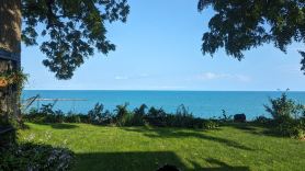Scenic Waterfront Lake Michigan Escape