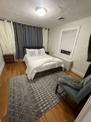 Beautiful Spacious 4BRM House! Hotels in Arlington