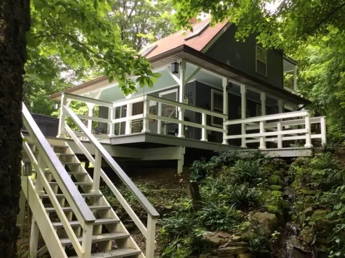 Private Secluded Cabin w/hot tub