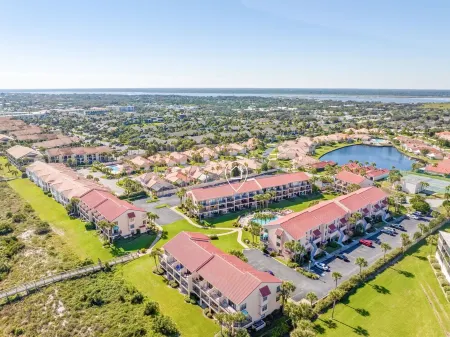 SEA PLACE OCEANVIEW! Renovated Townhome! 2 large balconies, pool & tennis