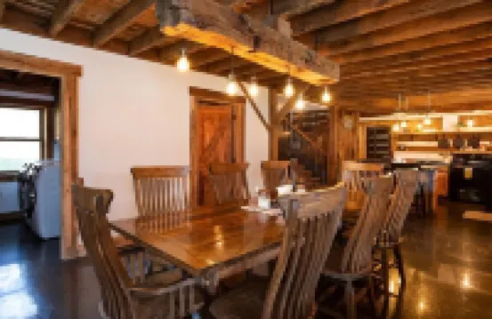 Private Cabin w/Hot Tub. Woods and nature 漢諾威酒店