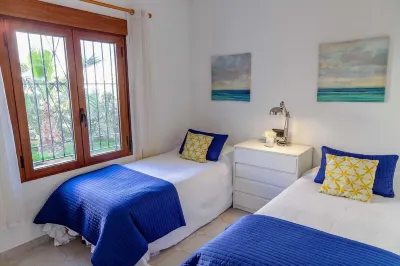 Beautiful Mediterranean bungalow Hotel in zona Cabo Roig Beach