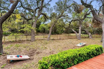 Charming Home - 8 acres Ranch - Venues & Breweries