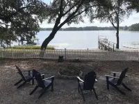 Relaxing 4/3 Lakehouse Getaway on Lake Geneva