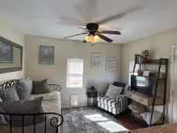 Cheerful historic Townsend Park bungalow in the heart of downtown!