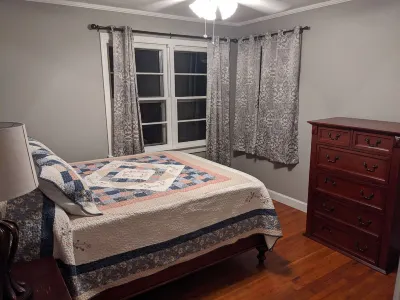 Cozy lakeview home