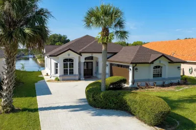 3bd Waterfront Canal Home w/ Private Pool & Spa - A True Coastal Paradise.