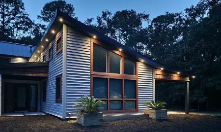 New 1250sqft stylish 2bd 2bth cottage AC/WiFi full kitch sunny St. Simons Island Отели в г. Сейнт Саймонс Айленд