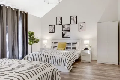 6x3 LUX VILLA w/ Heated Pool+Spa + Outdoor Kitchen + Outdoor Bar + Pond+++ Hôtels à : 