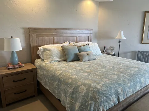 Pool and Ocean Views. Steps from the beach Hotels in Butler Beach